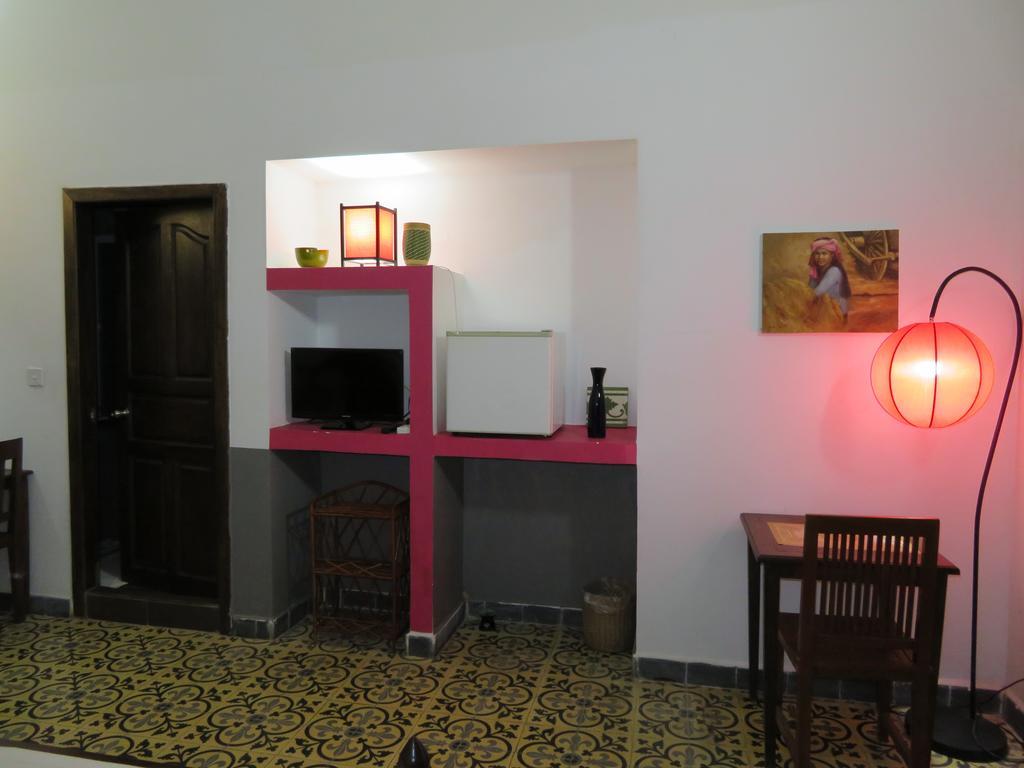 The Little Garden Boutique Hotel プノンペン エクステリア 写真