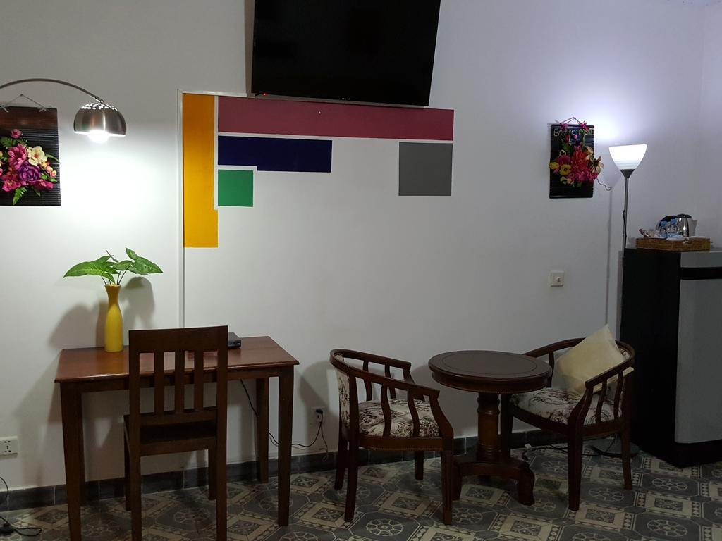 The Little Garden Boutique Hotel プノンペン エクステリア 写真